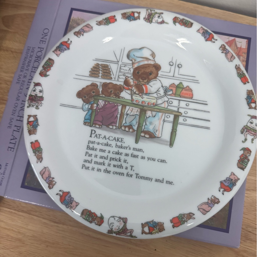 Mother Goose's 9 Inch Plate - Picture 3 of 3